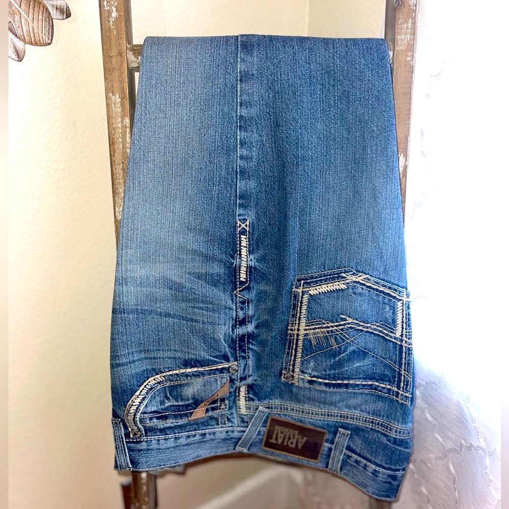 Mens Ariat M5 amazing condition and starched size 36/34.